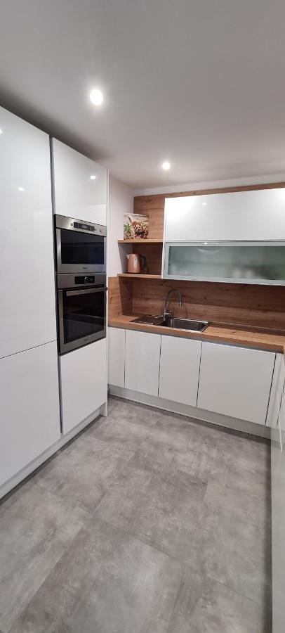 Next Door Maro & Ivan Apartman