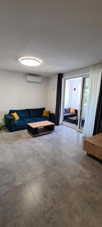 Next Door Maro & Ivan Apartman